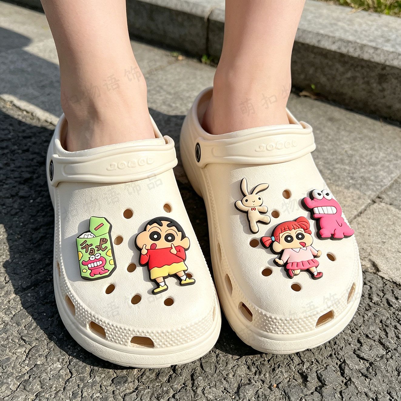 Crayon Shin-chan Schuhblumen-A – Florist Supplies Bewertung und Preis